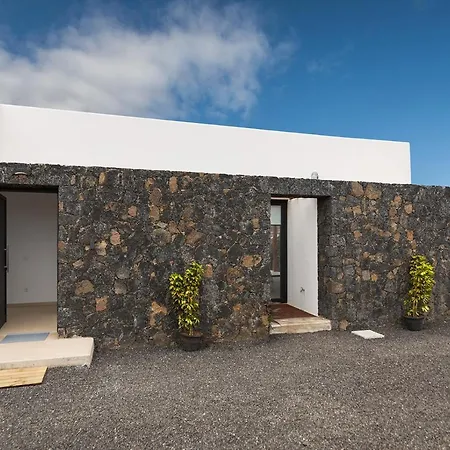 Villa Soco, Heated Pool Lajares